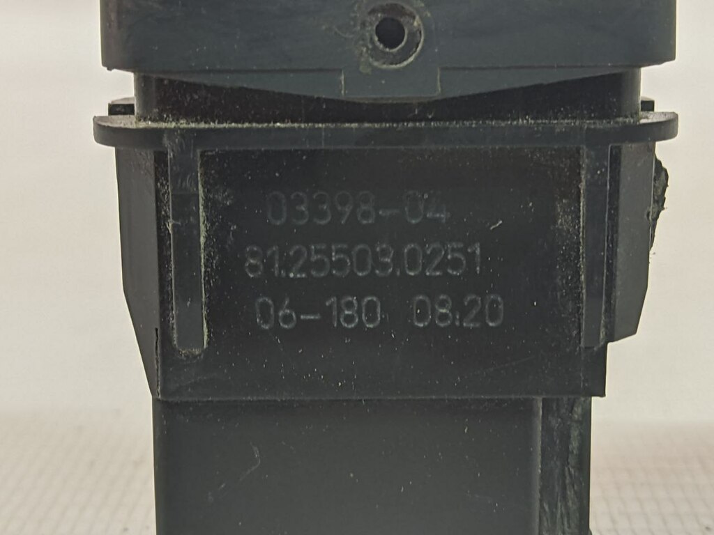 клавиша нефиксируемая б/у - 3